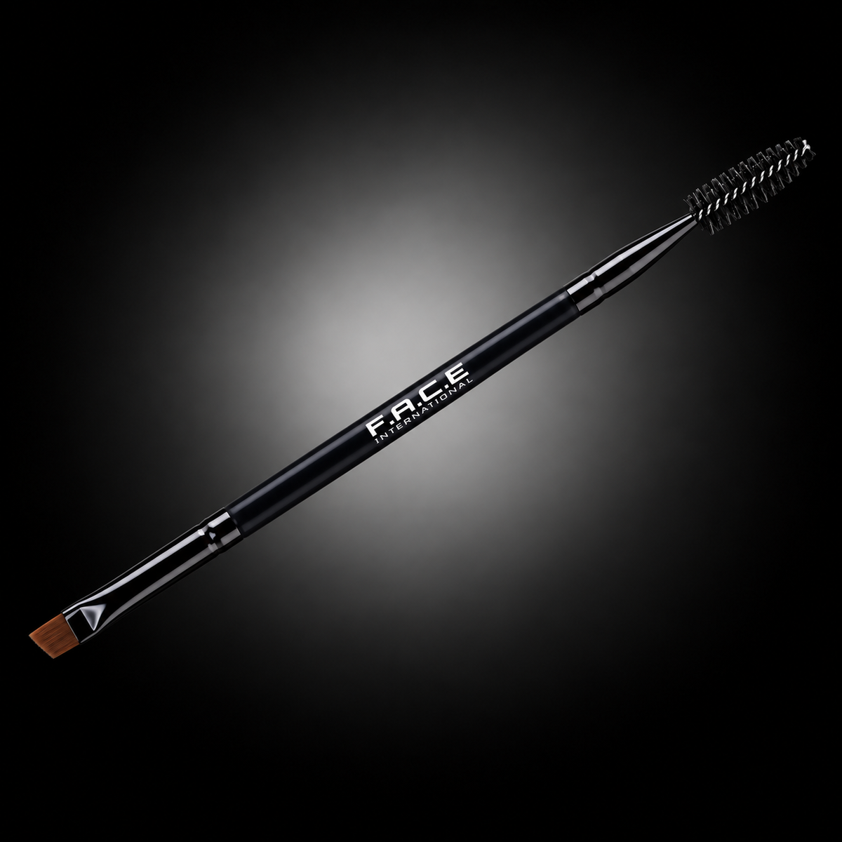 FACE INTERNATIONAL Dual Angle Precision Brush with spoolie
